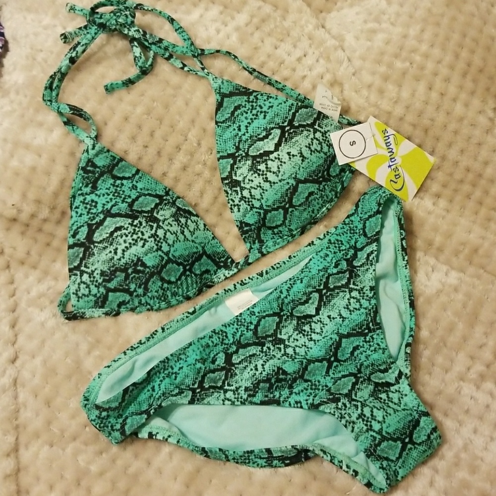 Green snakeprint bikini